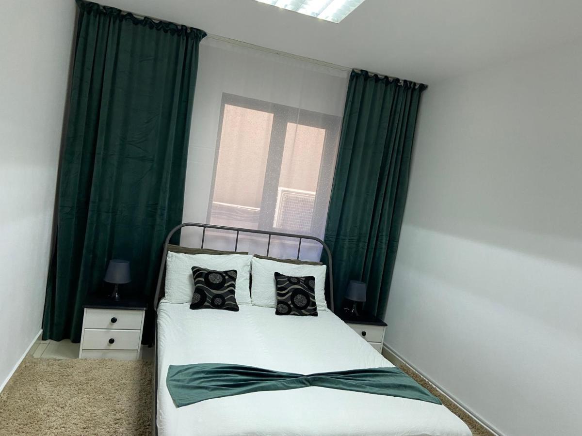 Aqua Apartman Satu Mare Dış mekan fotoğraf